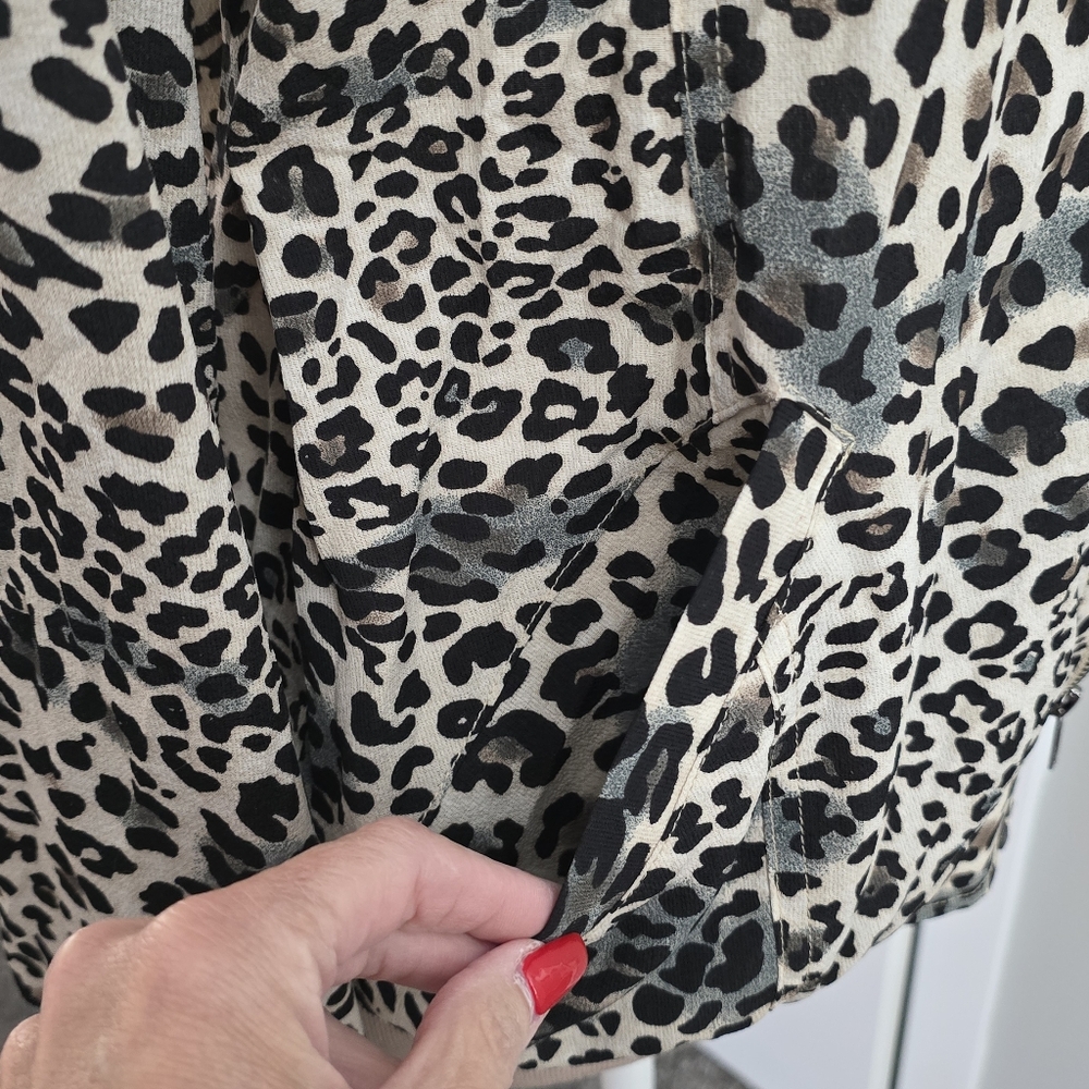 Bomber Jacket Animal Print Small - Picture 6 of 7